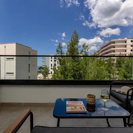 Appartement Luxury Iris *