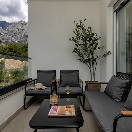 Luxury Iris * Makarska
