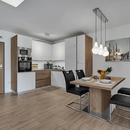 Luxury Iris Appartement Makarska